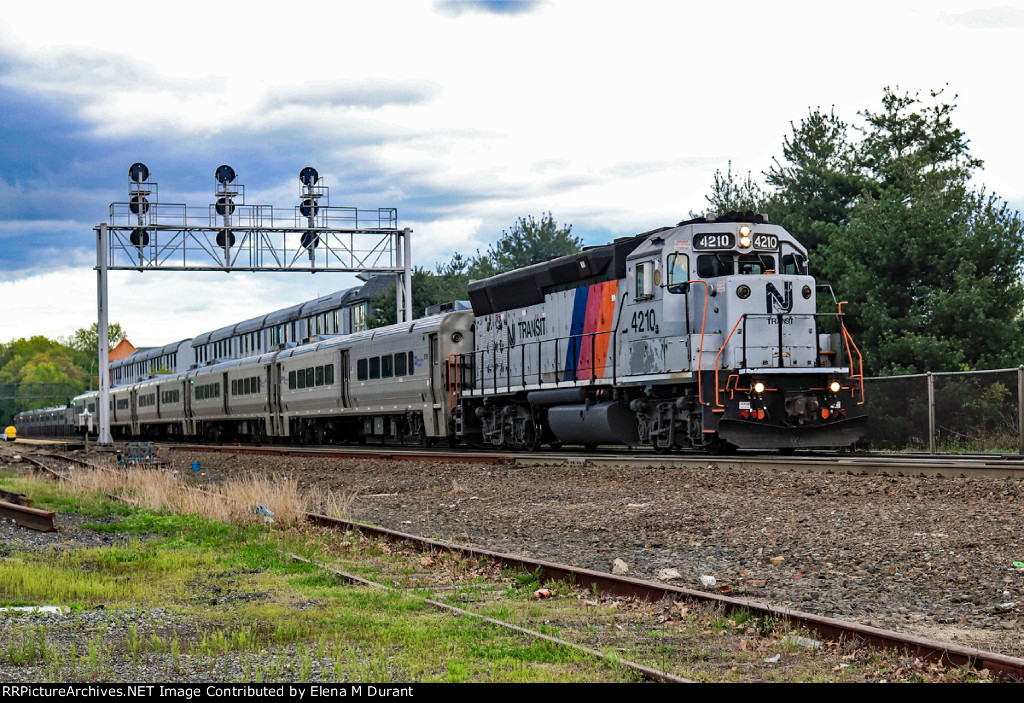 NJT 4210 on train 1221